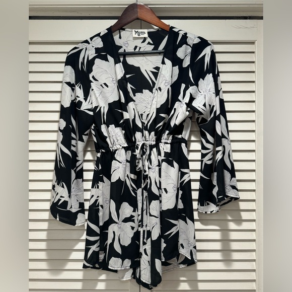 EUC! Show Me Your MuMu—“Roxy Romper,” S, Black/White, Floral, Drawstring Waist - Picture 1 of 3
